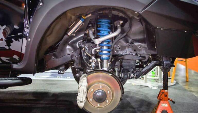 Car Suspension repair signs