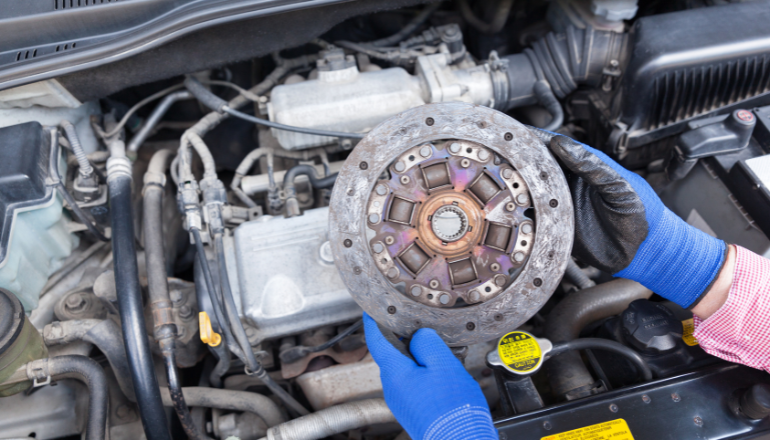 Top Signs Your Vehicle Needs Brake & Clutch Repairs
